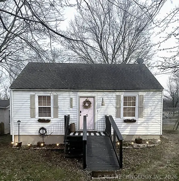 1717 W Center Street, Collinsville, OK 74021