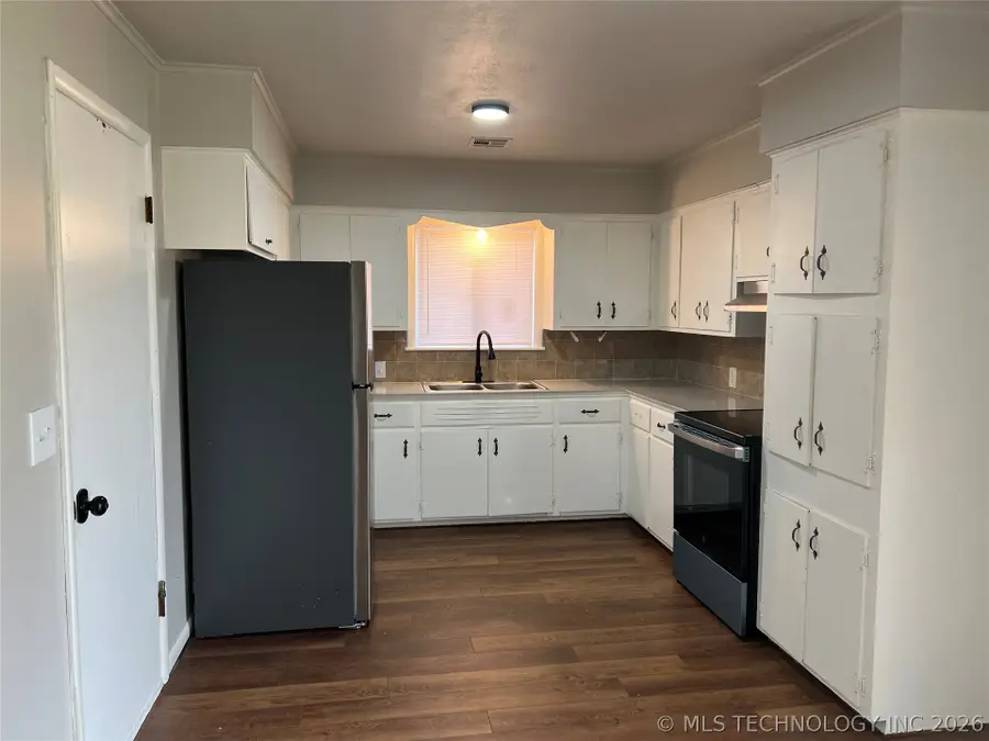 410 W Pittsburg Place, Broken Arrow, OK 74012 - #2