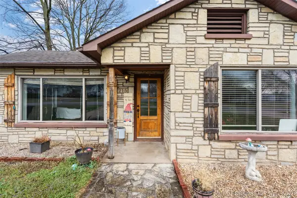 215 E 7th, Grove, OK 74344