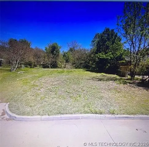 5439 N Frankfort Avenue Sw, Tulsa, OK 74126 - #1