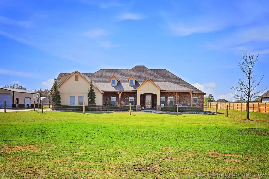 22392 E 141st Street S, Coweta, OK 74429 - #2