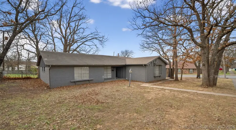 206 W 31st Street, Sand Springs, OK 74063 - #2