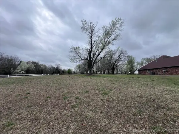 4001 Eagle Crest Drive, Muskogee, OK 74401