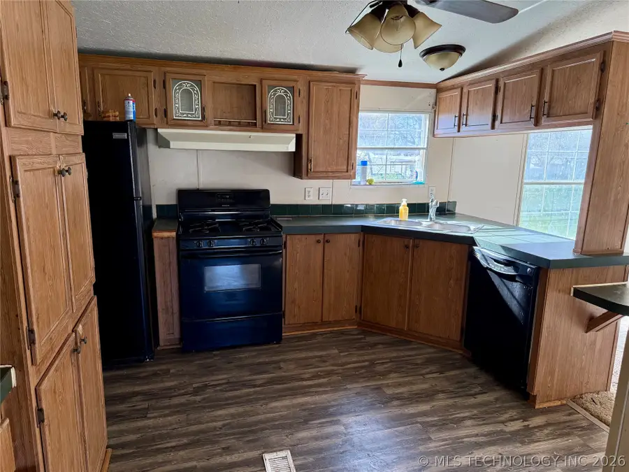 111 W Bryan, Calera, OK 74730 - #3