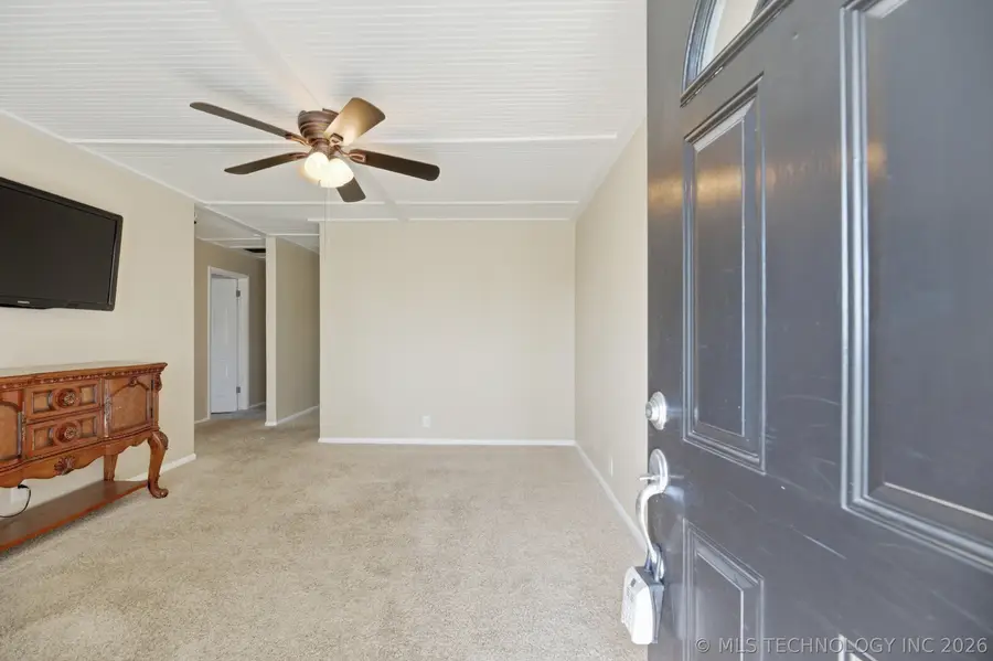 18 S 166th East Avenue, Tulsa, OK 74108 - #2