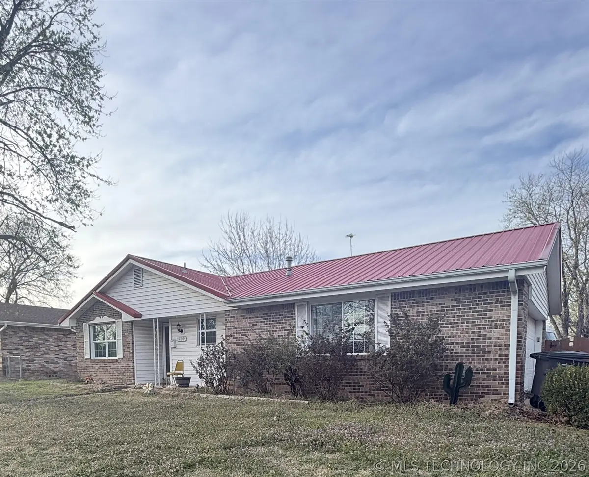 709 Brentwood Road, Bartlesville, OK 74003 - #1