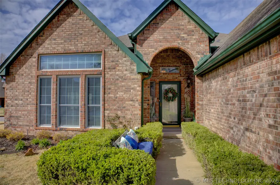 4308 W Detroit Street, Broken Arrow, OK 74012 - #2