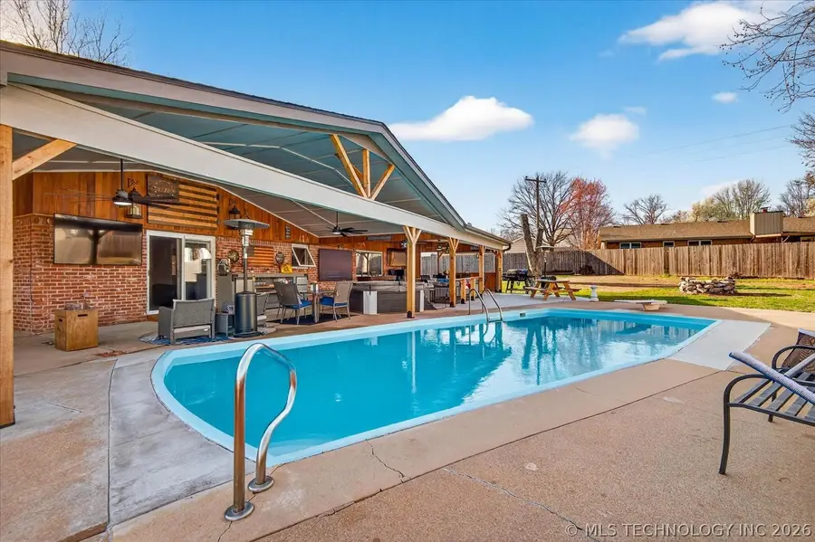 1776 Harned Drive, Bartlesville, OK 74006 - #3