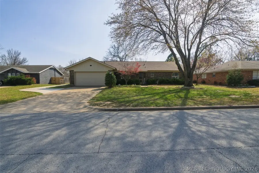 543 Meadowood Drive, Broken Arrow, OK 74011 - #2