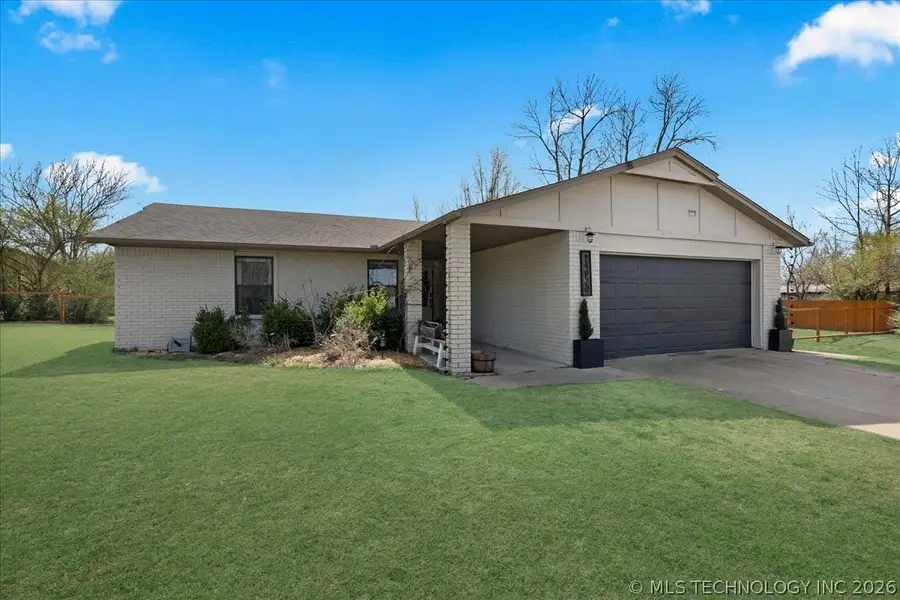 24920 Rosewood Drive, Broken Arrow, OK 74014 - #2