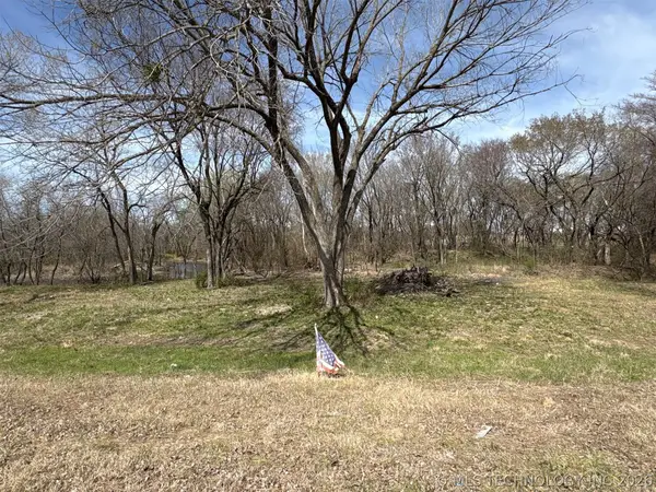 Hwy 266 Highway, Checotah, OK 74426