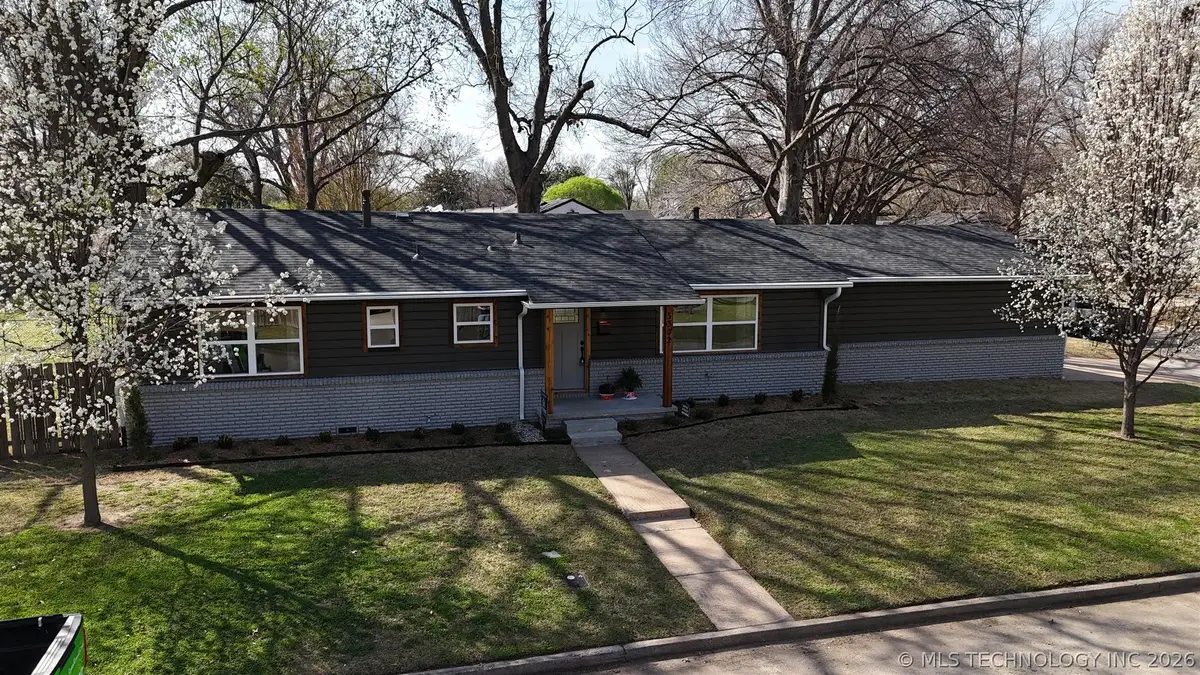 5302 S Saint Louis Avenue, Tulsa, OK 74105 - #1