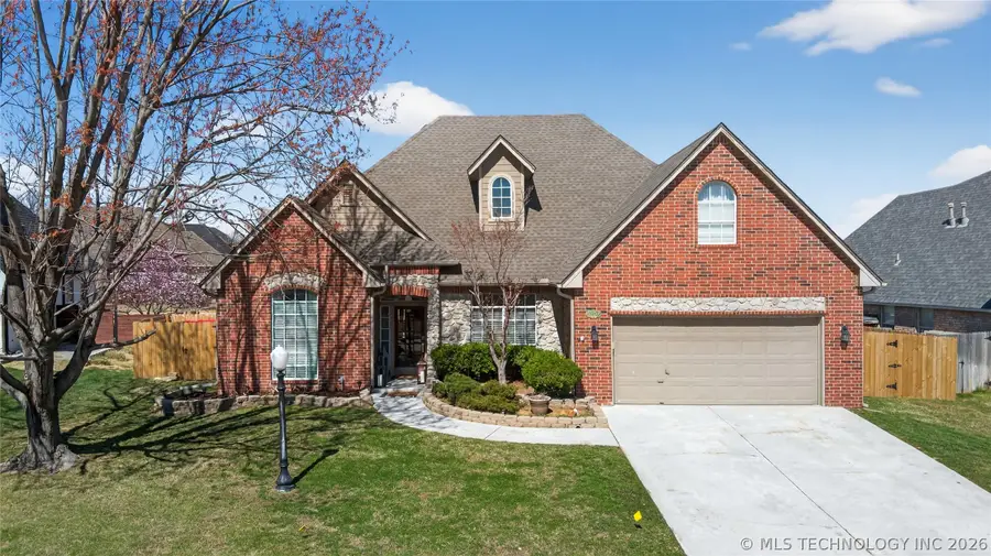 10203 E 93rd Street N, Owasso, OK 74055 - #2