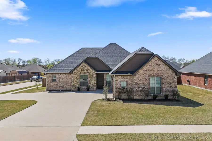 312 Wandering Way, Ardmore, OK 73401 - #2