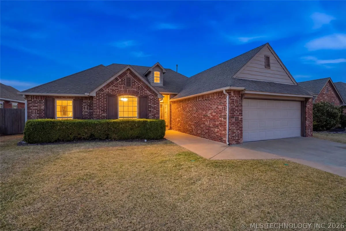 11806 S Primrose Street, Jenks, OK 74037 - #1