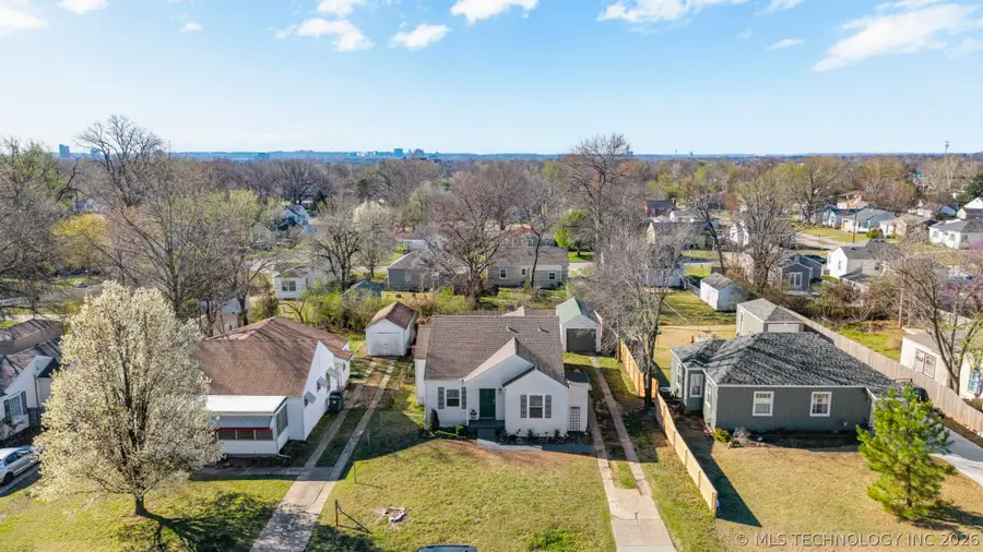 3818 E 22nd Street, Tulsa, OK 74114 - #2