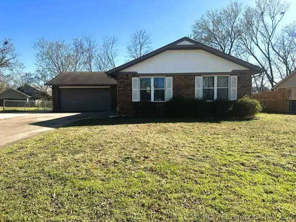 117 W 9th Place S, Claremore, OK 74017