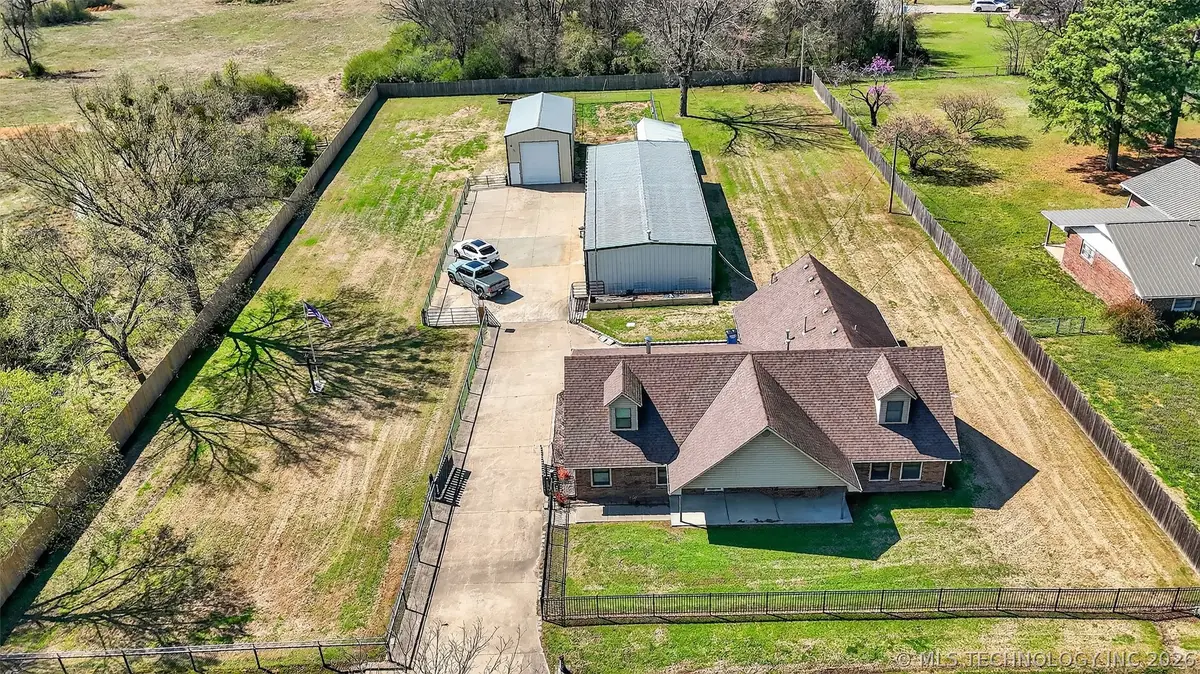 313 N 6th Street, Chouteau, OK 74337 - #1