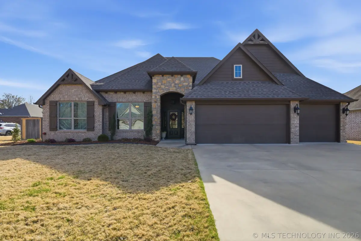 1204 Fairway Street, Claremore, OK 74019 - #1
