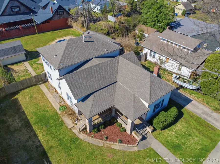 411 E 6th Street, Claremore, OK 74017 - #3