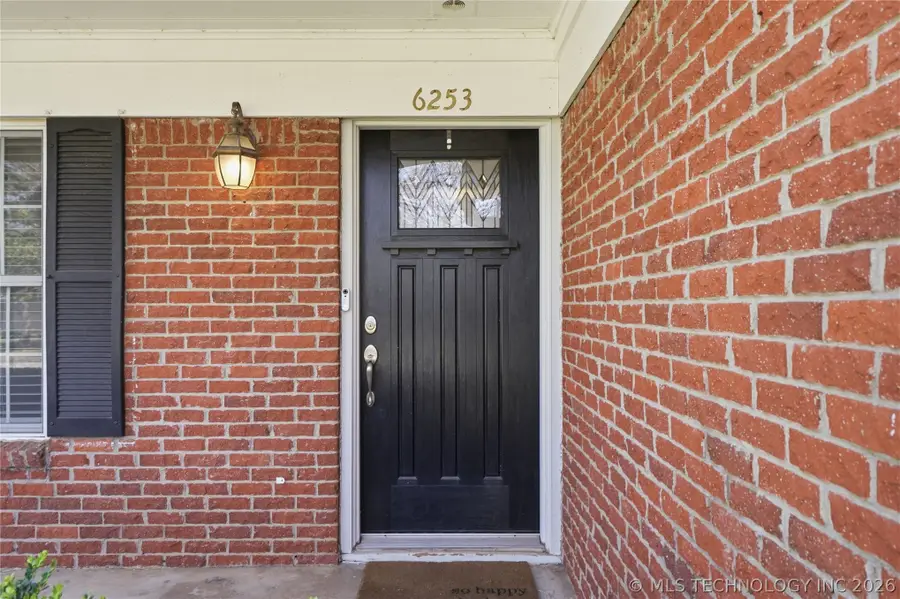 6253 S Victor Avenue, Tulsa, OK 74136 - #2