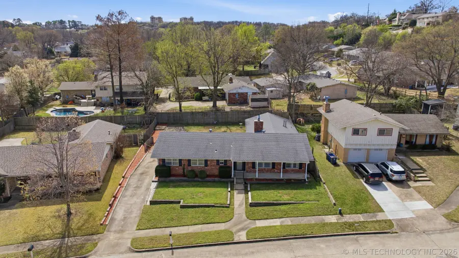 5728 E 62nd Street, Tulsa, OK 74136 - #2