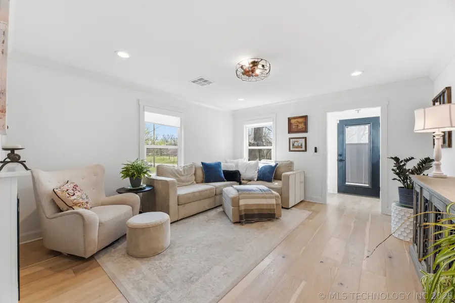 128 S Jackson Street, Broken Arrow, OK 74012 - #2