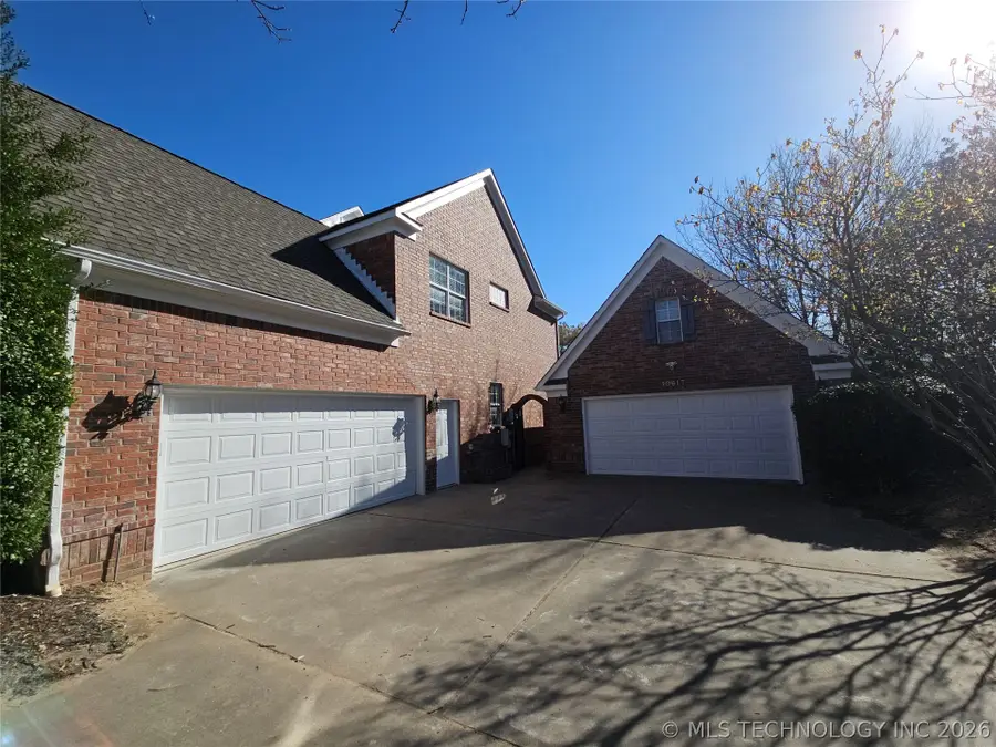 10617 S Oxford Avenue, Tulsa, OK 74137 - #2