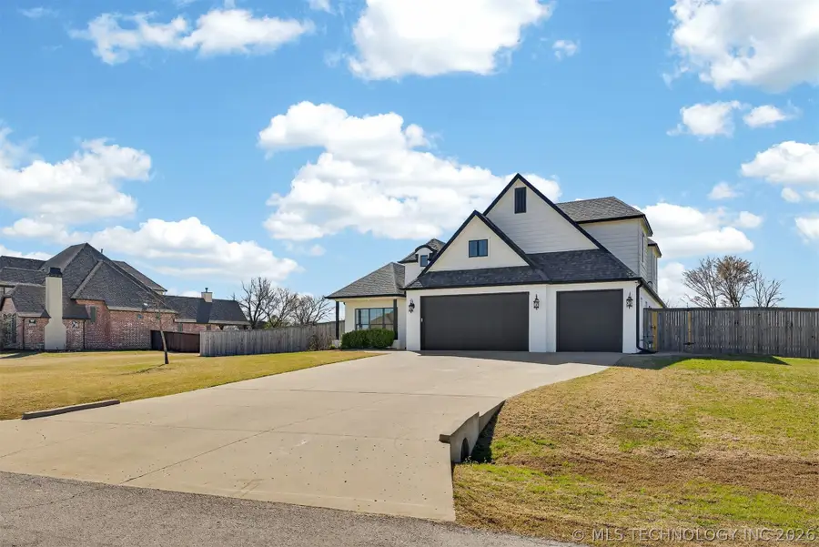 2090 E 176th Street S, Mounds, OK 74047 - #2