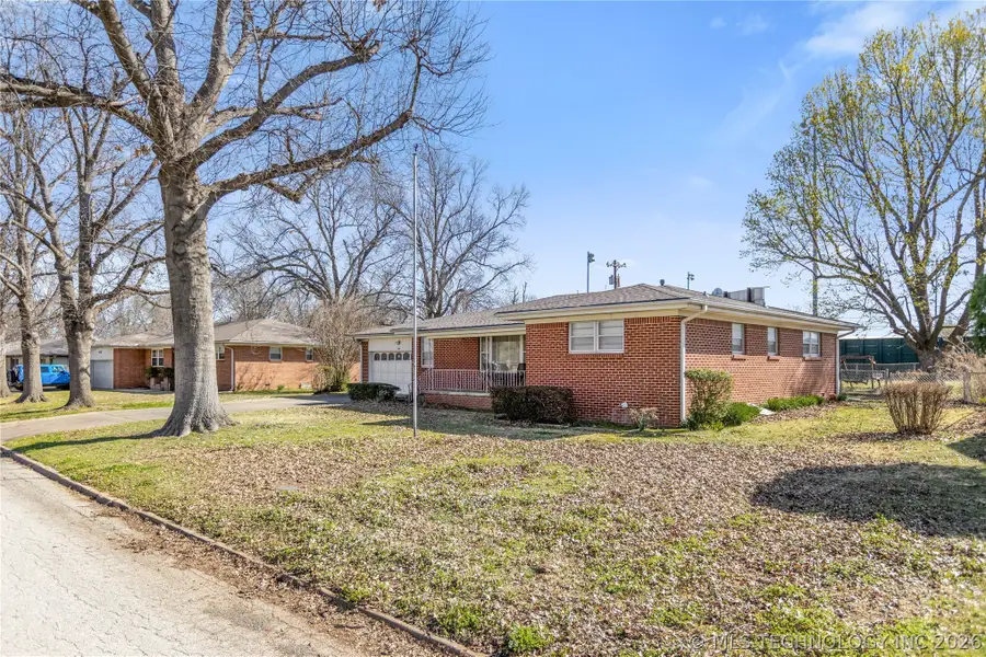 1414 N Dorothy Street, Claremore, OK 74017 - #2