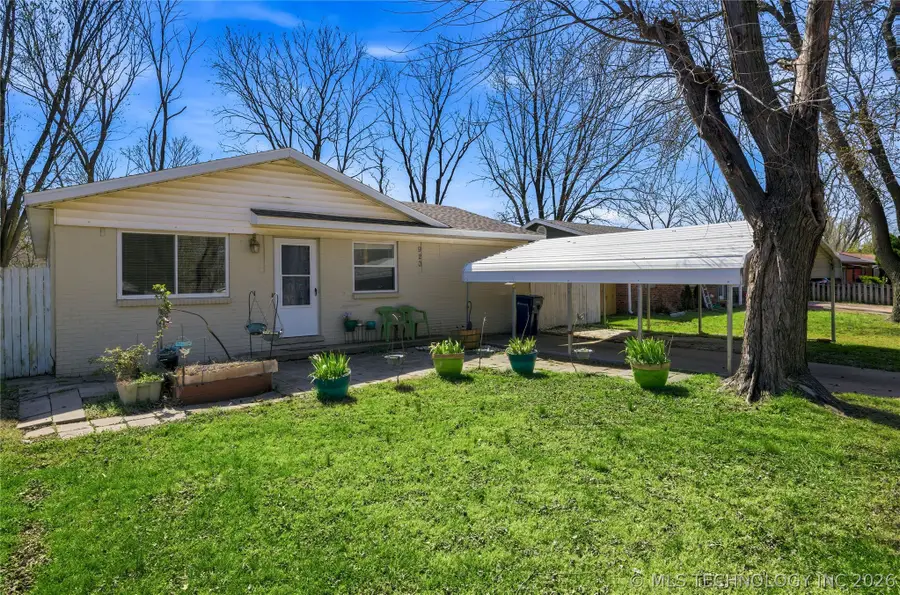 920 W Granite Street, Siloam Springs, Ar 72761 - #2