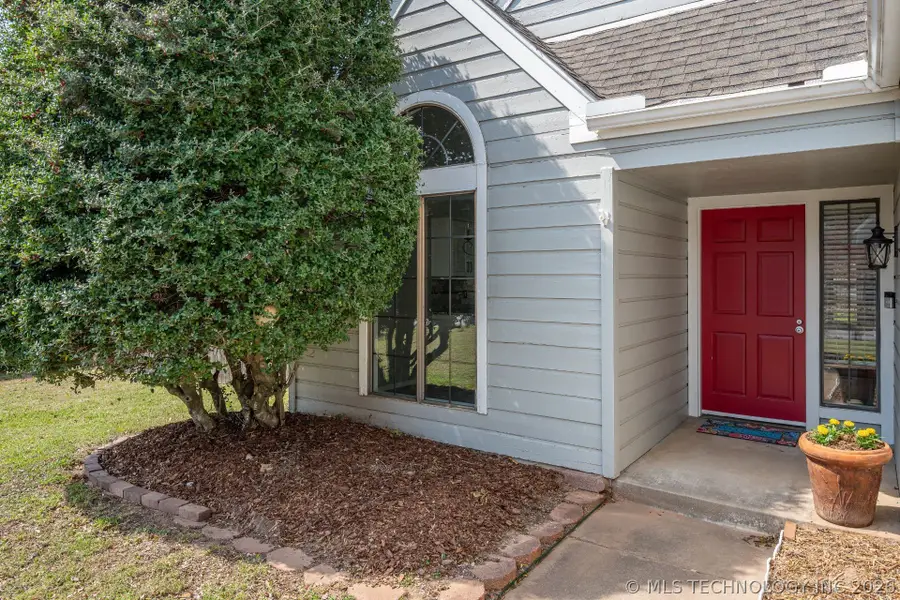 10018 S Maplewood Avenue, Tulsa, OK 74137 - #2