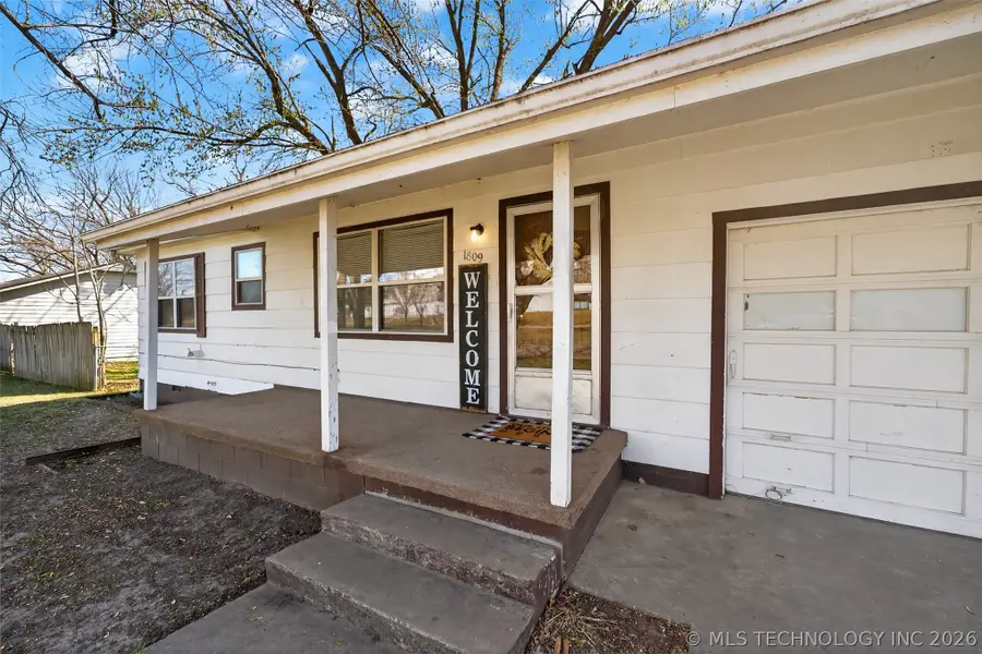 1809 W Dupont Street, Claremore, OK 74017 - #2
