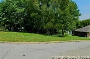 1749 W Pine Place, Tulsa, OK 74127 - #1