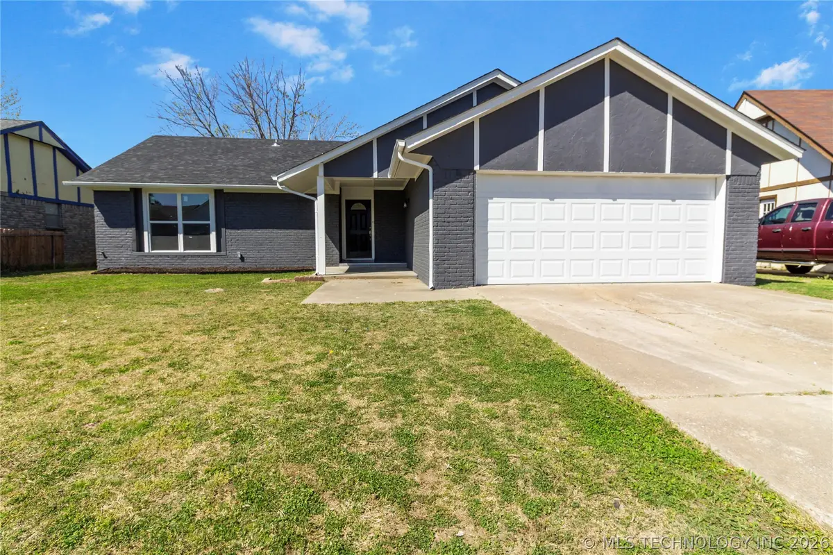 8418 N 117th East East Avenue, Owasso, OK 74055 - #1