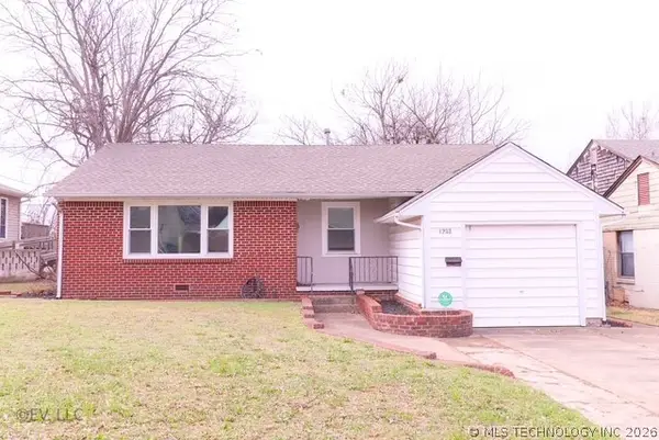 4208 E 24th Place, Tulsa, OK 74114