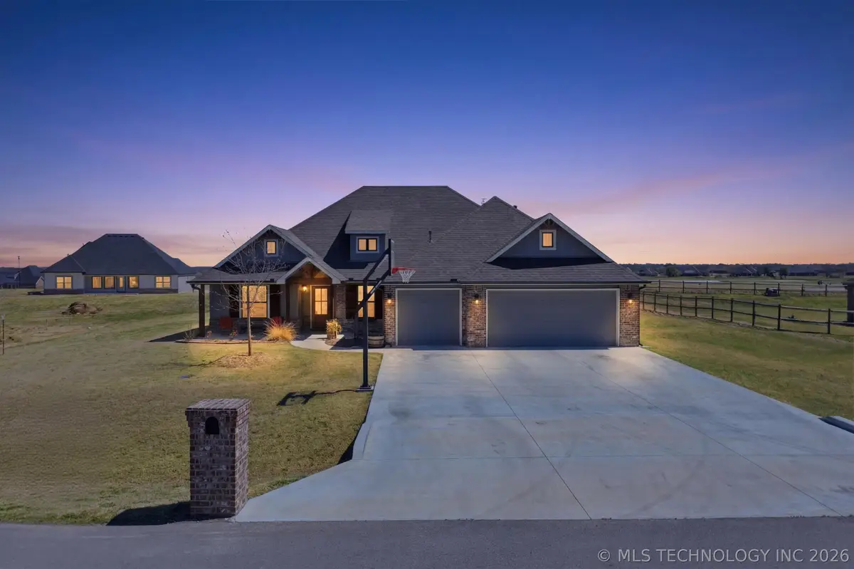 14001 N 54th East Avenue, Collinsville, OK 74021 - #1