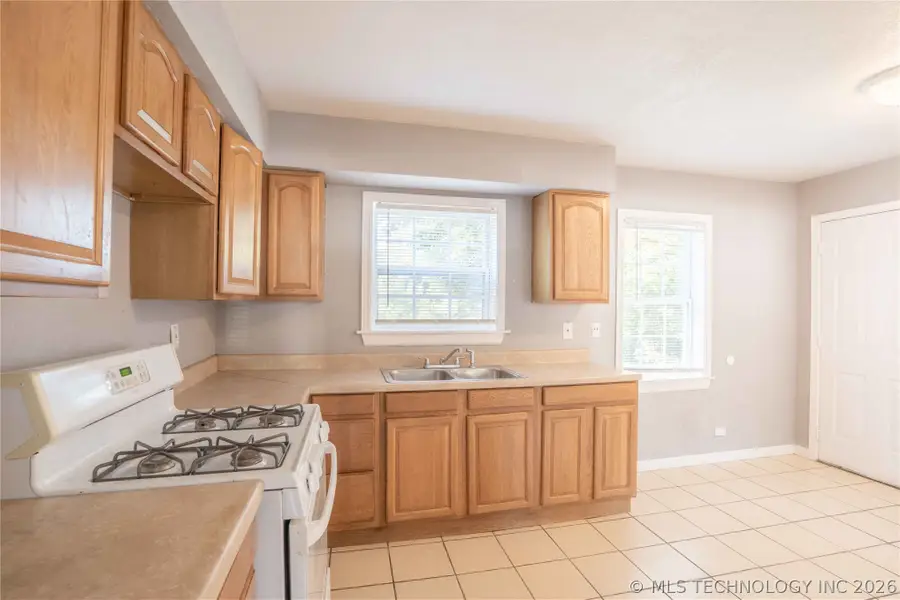 4652 N Main Street, Tulsa, OK 74126 - #3