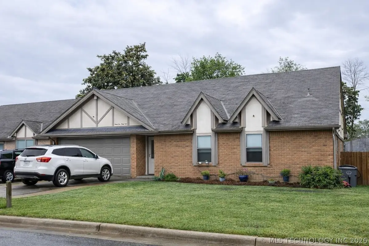 2929 W 66th Street S, Tulsa, OK 74132 - #1