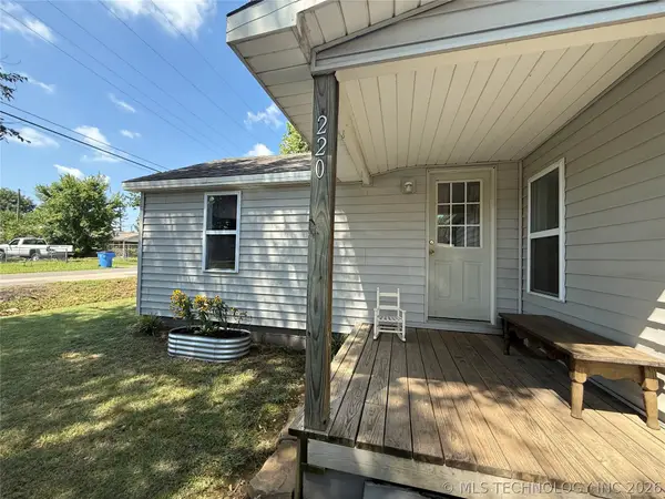 220 E Audd Avenue, Checotah, OK 74426