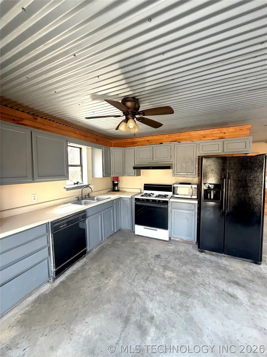 215 N Eagle Bluff, Cleveland, OK 74020 - #2