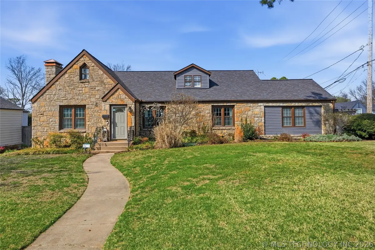 2471 E 22nd Place, Tulsa, OK 74114 - #1