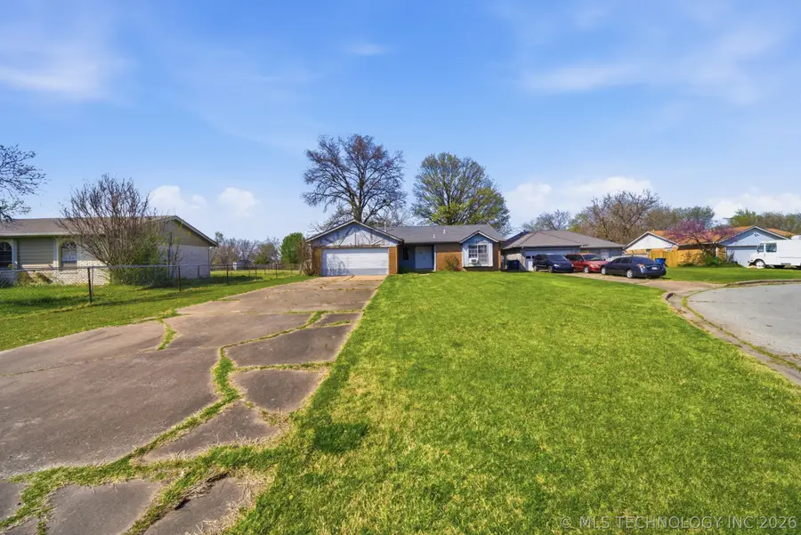 8935 E 49th Street, Tulsa, OK 74145 - #3