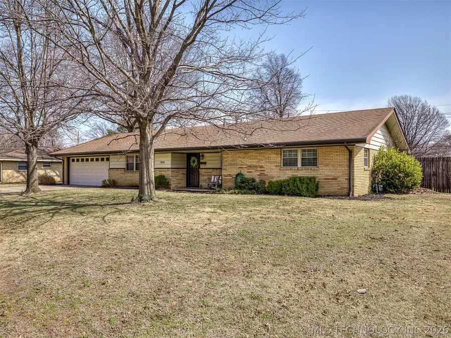 1616 Harned Drive, Bartlesville, OK 74006 - #2