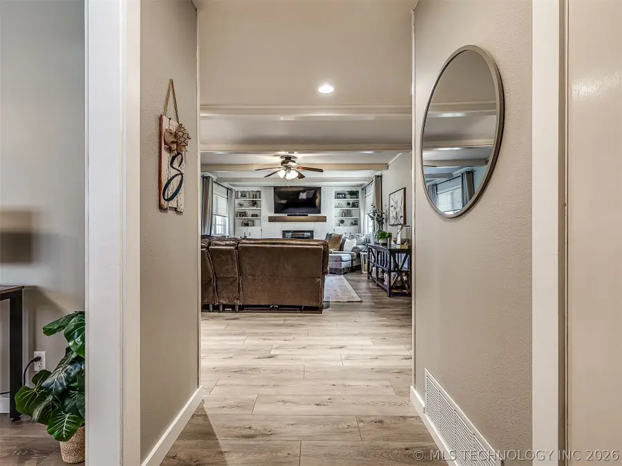 1616 Harned Drive, Bartlesville, OK 74006 - #3