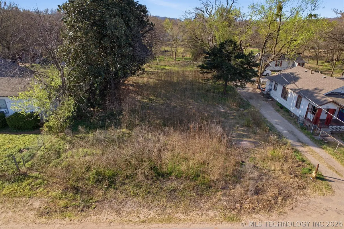 5134 W 8th Street, Tulsa, OK 74127 - #1