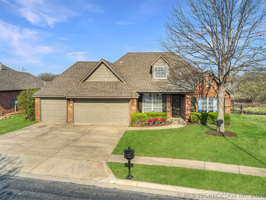 10020 N 100th East Avenue, Owasso, OK 74055 - #2