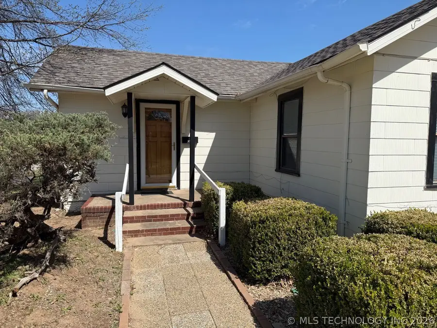 1003 S Hickory Street, Sapulpa, OK 74066 - #2