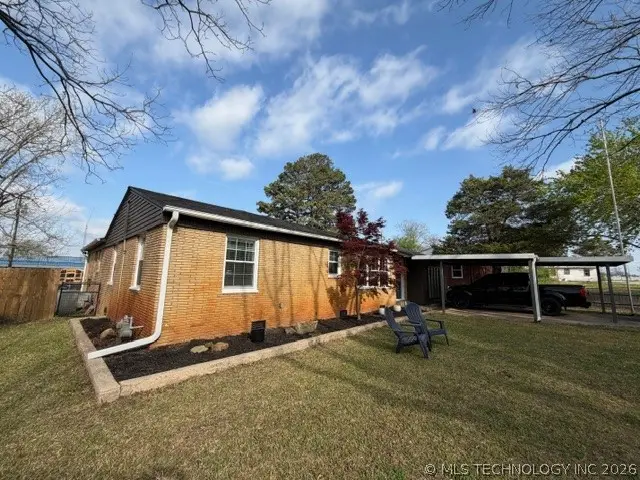 219 Berton, Holdenville, OK 74848 - #2