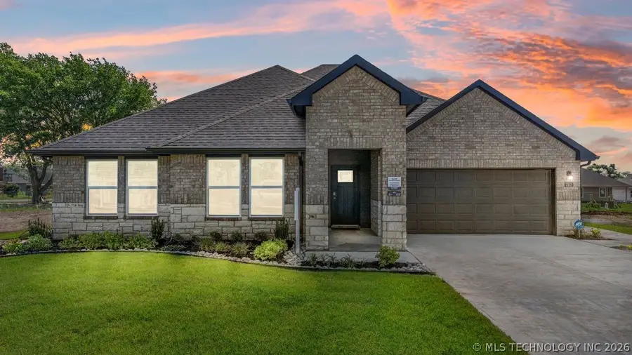 7515 N 154th East Avenue, Owasso, OK 74055 - #2